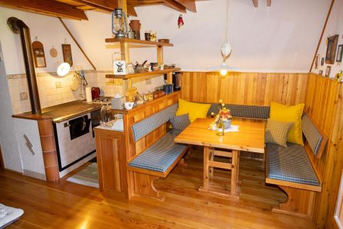 Kuchyň nebo kuchyňský kout v ubytování Apartment in Chalet Goldilocks