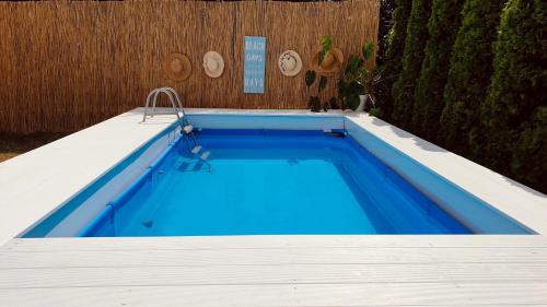 LABA - BASEN, BLISKO PLAŻY, CISZA, TARAS, PARKING, BEZPŁATNE WiFi, WYJĄTKOWY!