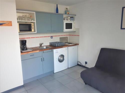 Photo de la galerie de l'établissement Appartement 2 pièces 2 à 4 personnes - à 200 m de la plage - KENAN, à Ploemeur