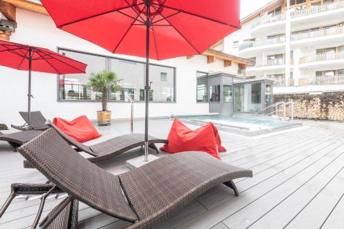Piscina en o cerca de Hotel Lenzerhorn - Alpine Stay, Spa & Savour