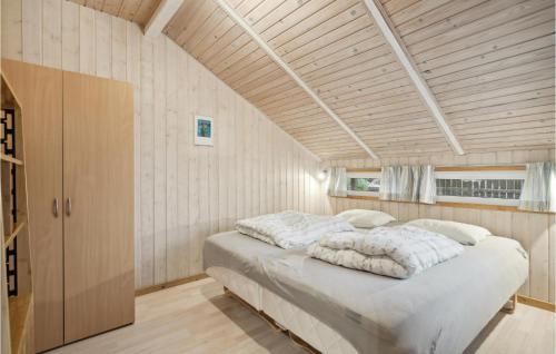 Postel nebo postele na pokoji v ubytování Beautiful Home In Harbore With Wifi