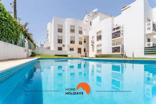 #180 T2 Ondas do Mar by Home Holidays