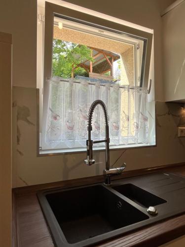 Kuchyň nebo kuchyňský kout v ubytování Exklusive Ferienwohnung mit 3 Schlafzimmern und 2 Bädern!