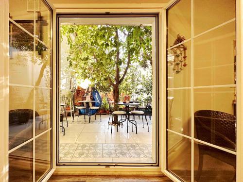 Patio nebo venkovní prostory v ubytování Sultan Pier Hotel