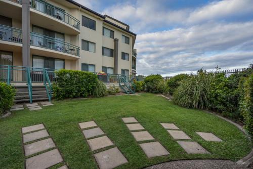 Jardín al aire libre en Currumbin Sands On The Beach