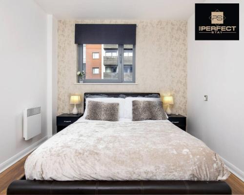 Llit o llits en una habitació de Elite residence Skyline By Your Perfect Stay Short Lets Birmingham