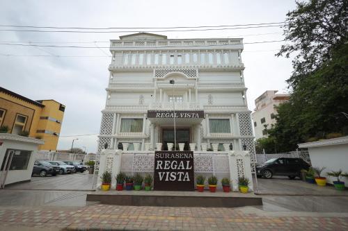 El edificio en el que está el hotel
