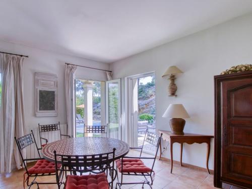 Φωτογραφία από το άλμπουμ του Villa Le Puit des Oliviers I by Interhome σε La Cadiere-dʼAzur