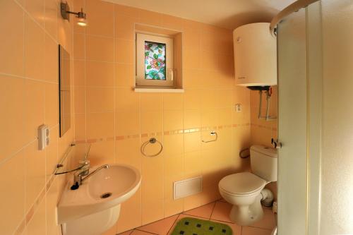Kúpeľňa v ubytovaní APLEND Villas Tatry Holiday