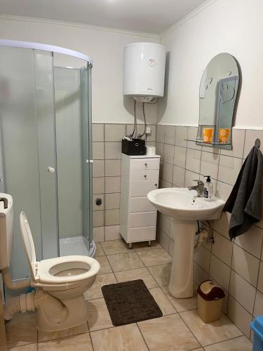 Ένα μπάνιο στο MD Apartments