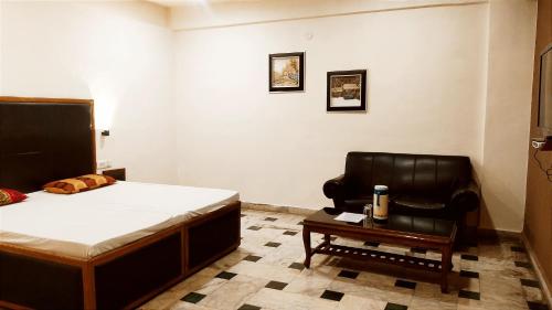 Ruang duduk di HOTEL INTERNATIONAL -- Bus Stand Jalandhar City