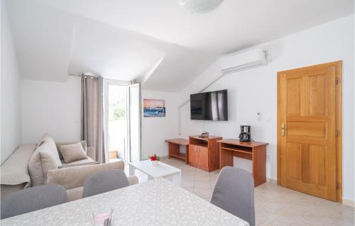 2 Bedroom Amazing Apartment In Dubrovnik