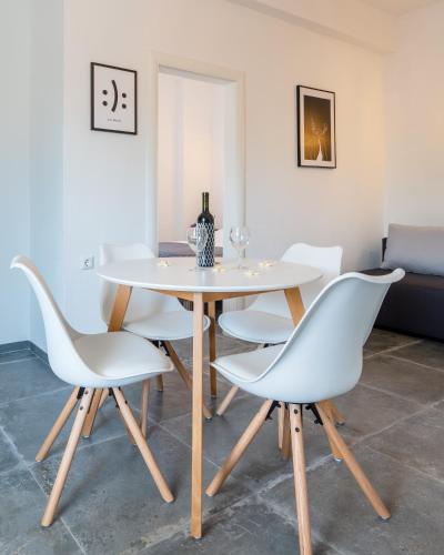 Fotografie z fotogalerie ubytování Apartmani LIVAJA v destinaci Plano