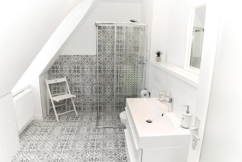 Bilik mandi di Raba92 Apartman House