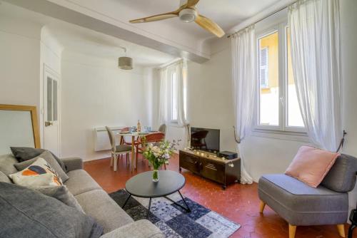 TYPIQUE - 2 bedrooms,Typical apartment-Old town Nice
