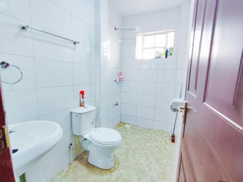 Koupelna v ubytování One bedroom near garden city