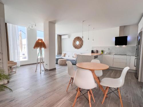 TV a/nebo společenská místnost v ubytování Tarifa Cozy House - Las Cañas I