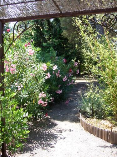 Photo de la galerie de l'établissement La Bardane, à Carnas
