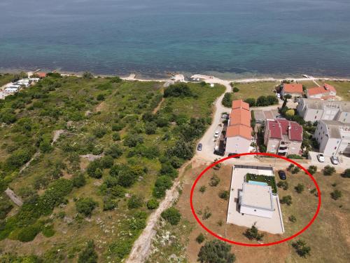 Seaside family friendly house with a swimming pool Dobropoljana, Pasman - 21542