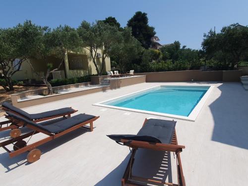 Holiday home in Drage with sea views, balcony, air conditioning,WiFi 592-1