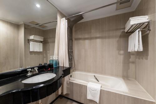 Koupelna v ubytování Hotel j-Metropolis