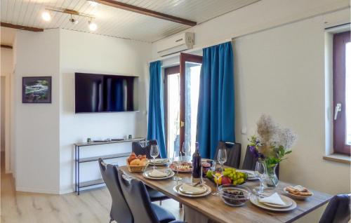 Lovely Apartment In Omis With House Sea View
