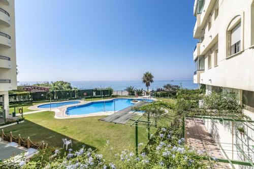 Marbella pie de playa con piscina: Banana Beach.