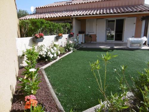 HOLIDAYLAND NARBONNE PLAGE Villas 6 ou 7 PERSONNES AVEC TERRASSE ET PLACE DE PARKING PRIVATIVE