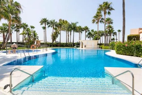 Apartamento lujo en primera línea de playa en Bahía de la Plata, Estepona photo 4