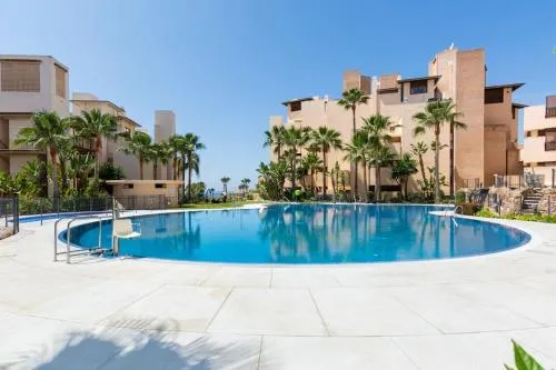 Apartamento lujo en primera línea de playa en Bahía de la Plata, Estepona photo 18