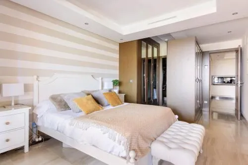 Apartamento lujo en primera línea de playa en Bahía de la Plata, Estepona photo 15