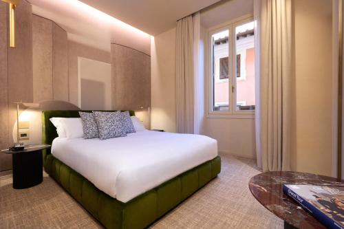 Borghese Contemporary Hotel Image