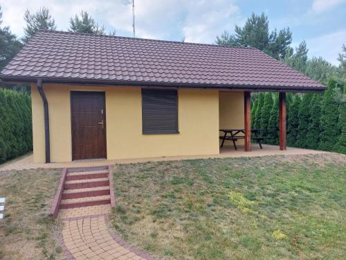 Gallery image of Domek letniskowy u Piotera Ślesin Żółwieniec in Ślesin