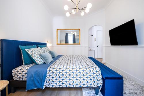 Nice Renting - FRANCE - Luxury Suite Palace Love Jacuzzi - Few meters from Sea photo 2