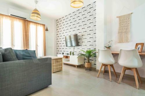 Bright apartment near the historic center by REMS