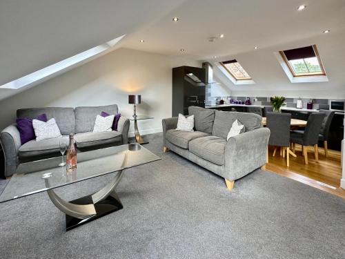 7 Bluebridge Court with Free Parking photo 4