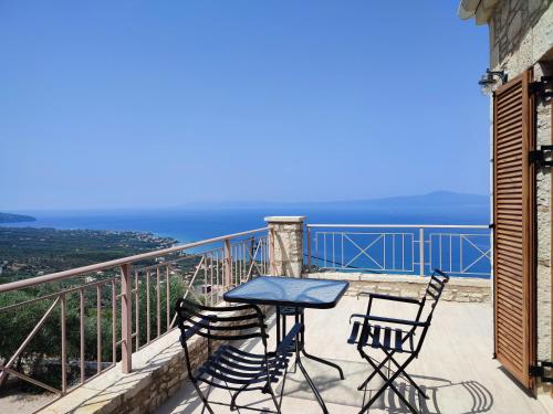 Olive Stonehouses - Alkistis