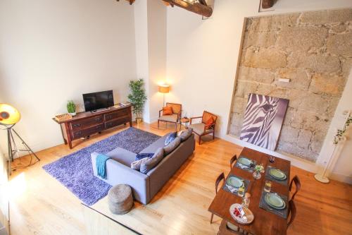 Mouzinho Mezzanine