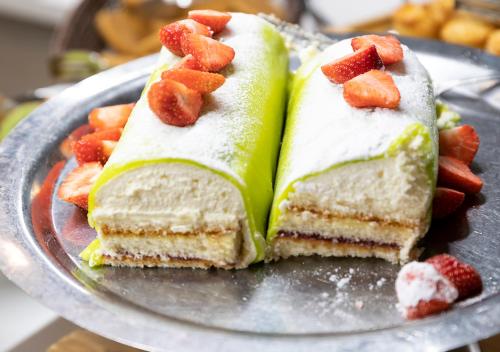 Jídlo v výletní lodě nebo okolí