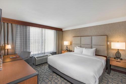 DoubleTree by Hilton San Antonio Northwest - La Cantera Image