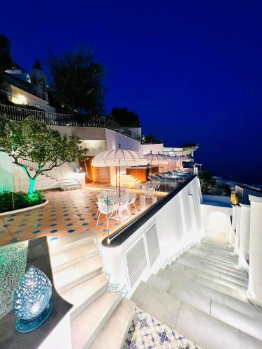 Un balcón o terraza en Villa Dei Principi
