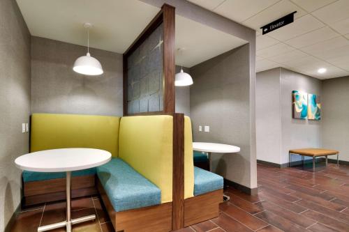 Ruang duduk di Hampton Inn & Suites Spanish Fork, Ut