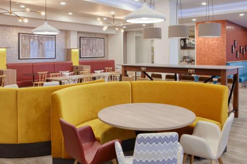 Hampton By Hilton Manchester Northern Quarter Image