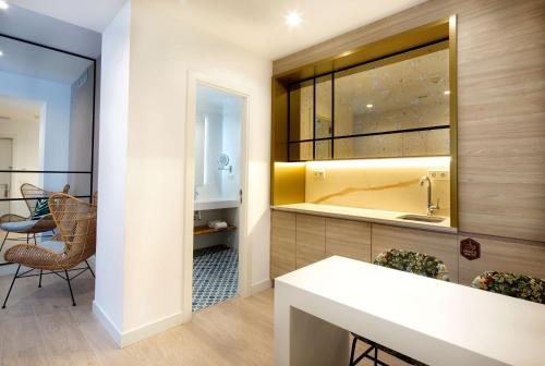 Atocha Hotel Madrid, Tapestry Collection by Hilton photo 47