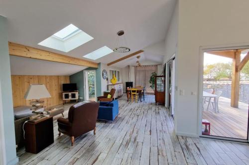 Très belle villa d'architecte à 30 m de la plage