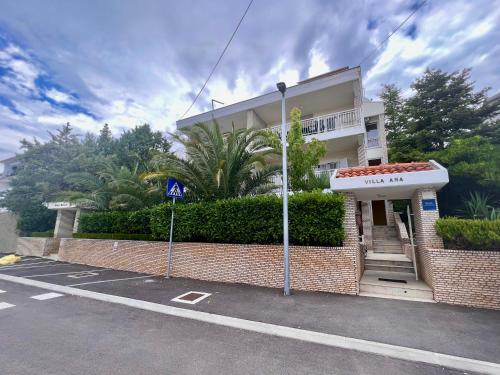 Apartments Villa Ana