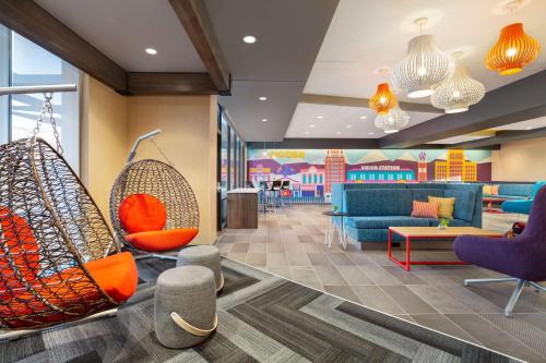 Un lugar para sentarse en Tru By Hilton Ogden, Ut