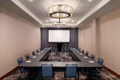 Møde- og/eller konferencelokalet på Homewood Suites by Hilton Boston Seaport District