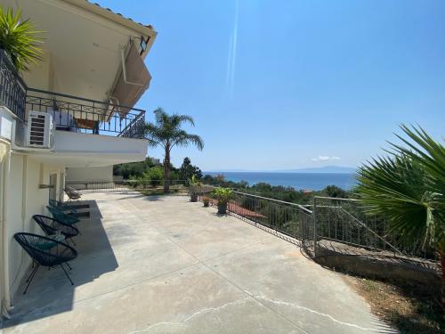 JTverga SEA VIEW HOMES A2 with Parking