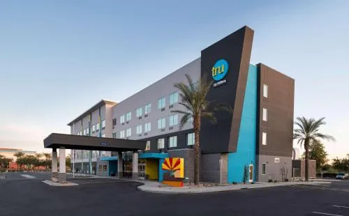 Tru By Hilton Phoenix Glendale Westgate in Alhambra